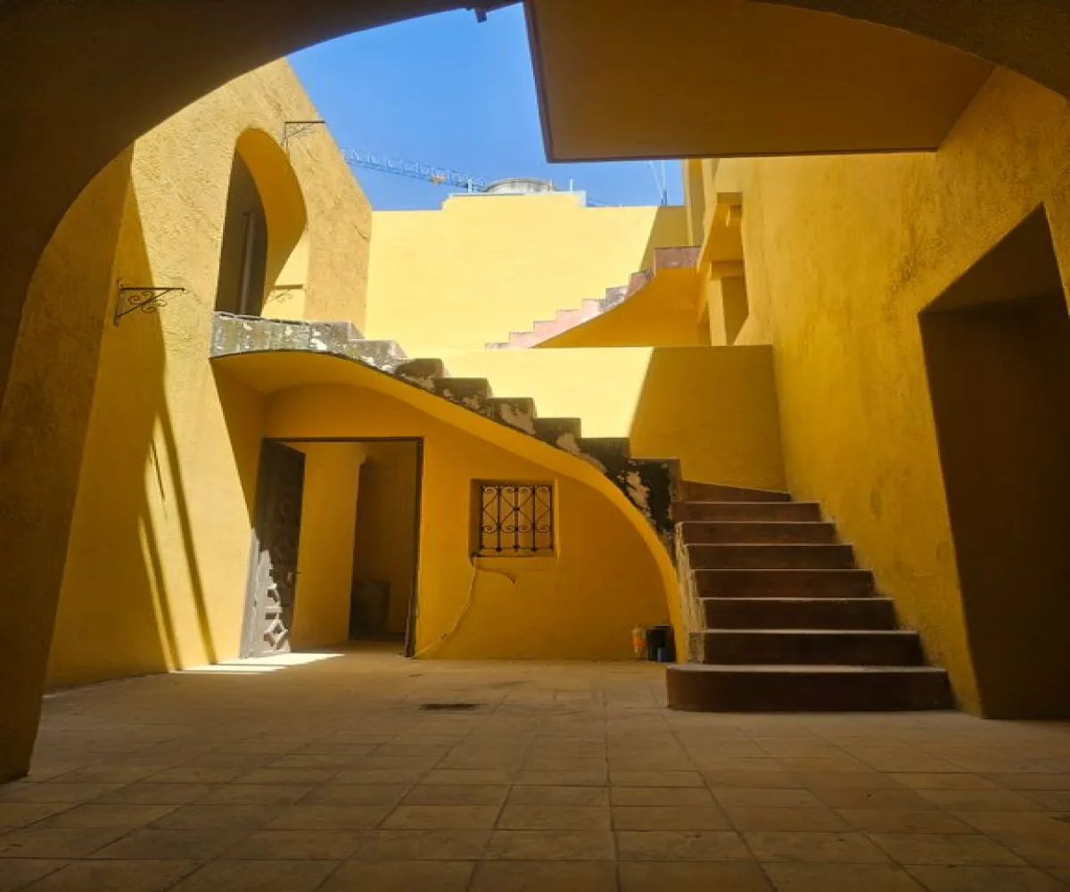 Casa En Venta,Lafayette,Avenida de la Paz 2316, Guadalajara, Jalisco 44160, 6 Habitaciones,1 Baño,Avenida de la Paz,1,ptms3Kg