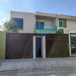 Casa En Venta,Victoria,Acerina 2628, Zapopan, Jalisco 45089, 4 Habitaciones,2 Baños,Acerina,2,pAlDXzT