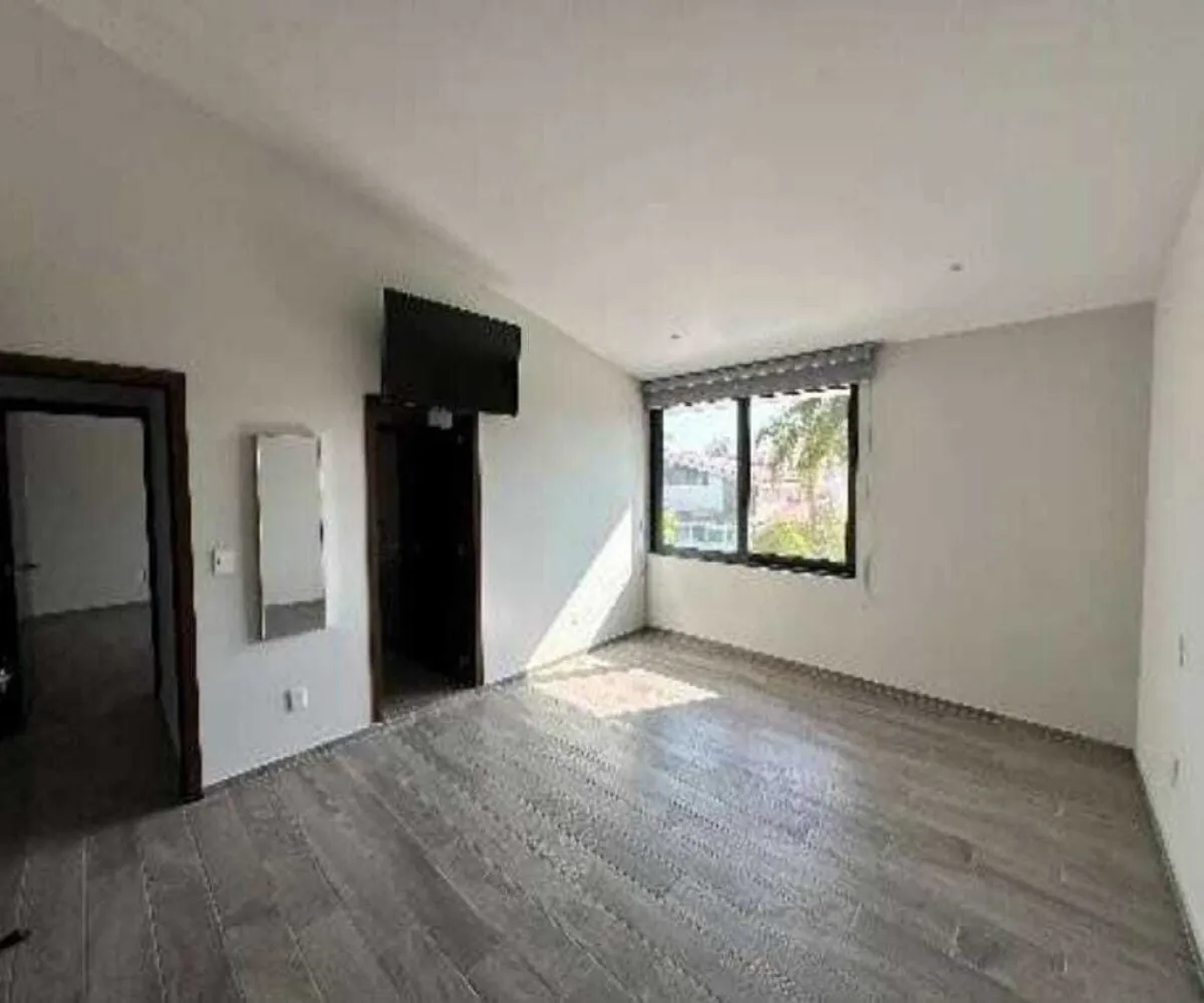 Casa En Venta,Bugambilias,De Los Belenes 2489, Zapopan, Jalisco 45237, 4 Habitaciones,3 Baños,De Los Belenes,1,pfA7X0X