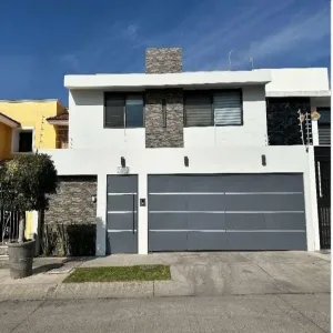 Casa En Venta,Bugambilias,De Los Belenes 2489, Zapopan, Jalisco 45237, 4 Habitaciones,3 Baños,De Los Belenes,1,pfA7X0X