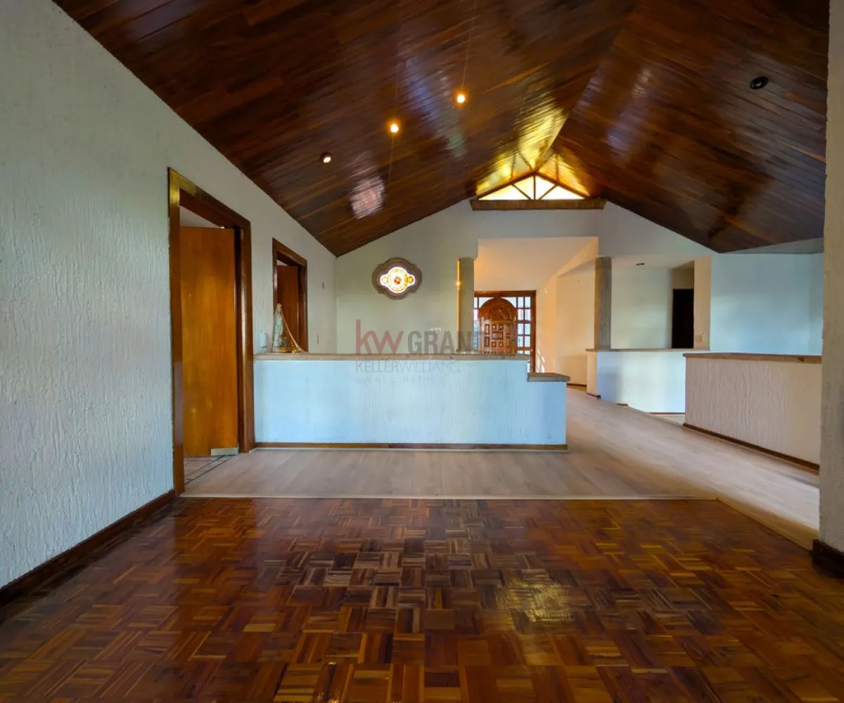 Casa En Venta,Campo de Golf Santa Anita Condominio,Guadalajara-Morelia Km 6.5, Campo de Golf Santa Anita Condom S/N 511, Tlajomulco de Zúñiga, Jalisco 45645, 4 Habitaciones,3 Baños,Guadalajara-Morelia Km 6.5, Campo de Golf Santa Anita Condom,1,pqNGz8u