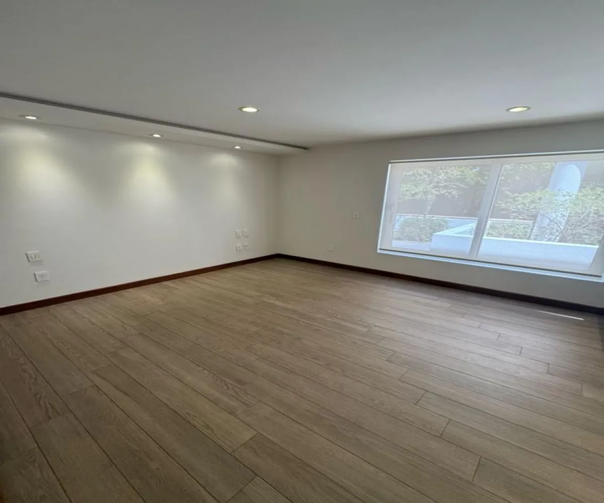 Casa En Venta,Colomos Providencia,Calle Hipódromo 2045, Guadalajara, Jalisco 44660, 4 Habitaciones,5 Baños,Calle Hipódromo,2,pzVzKpO