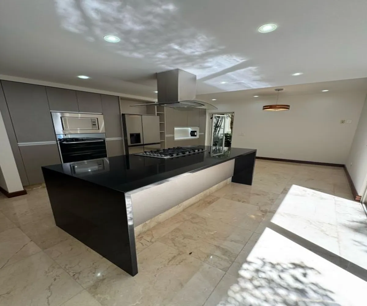 Casa En Venta,Colomos Providencia,Calle Hipódromo 2045, Guadalajara, Jalisco 44660, 4 Habitaciones,5 Baños,Calle Hipódromo,2,pzVzKpO