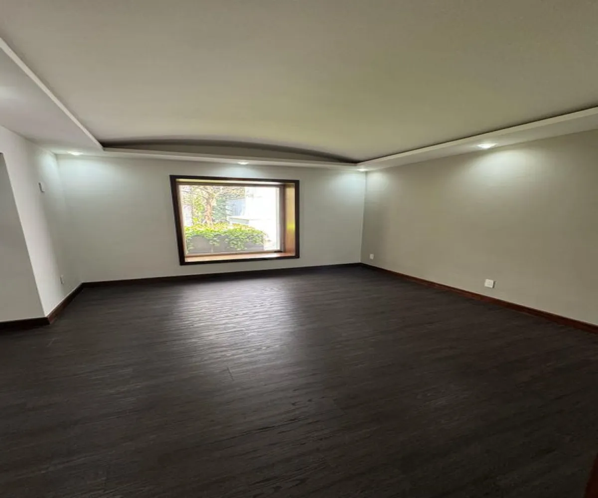 Casa En Venta,Colomos Providencia,Calle Hipódromo 2045, Guadalajara, Jalisco 44660, 4 Habitaciones,5 Baños,Calle Hipódromo,2,pzVzKpO