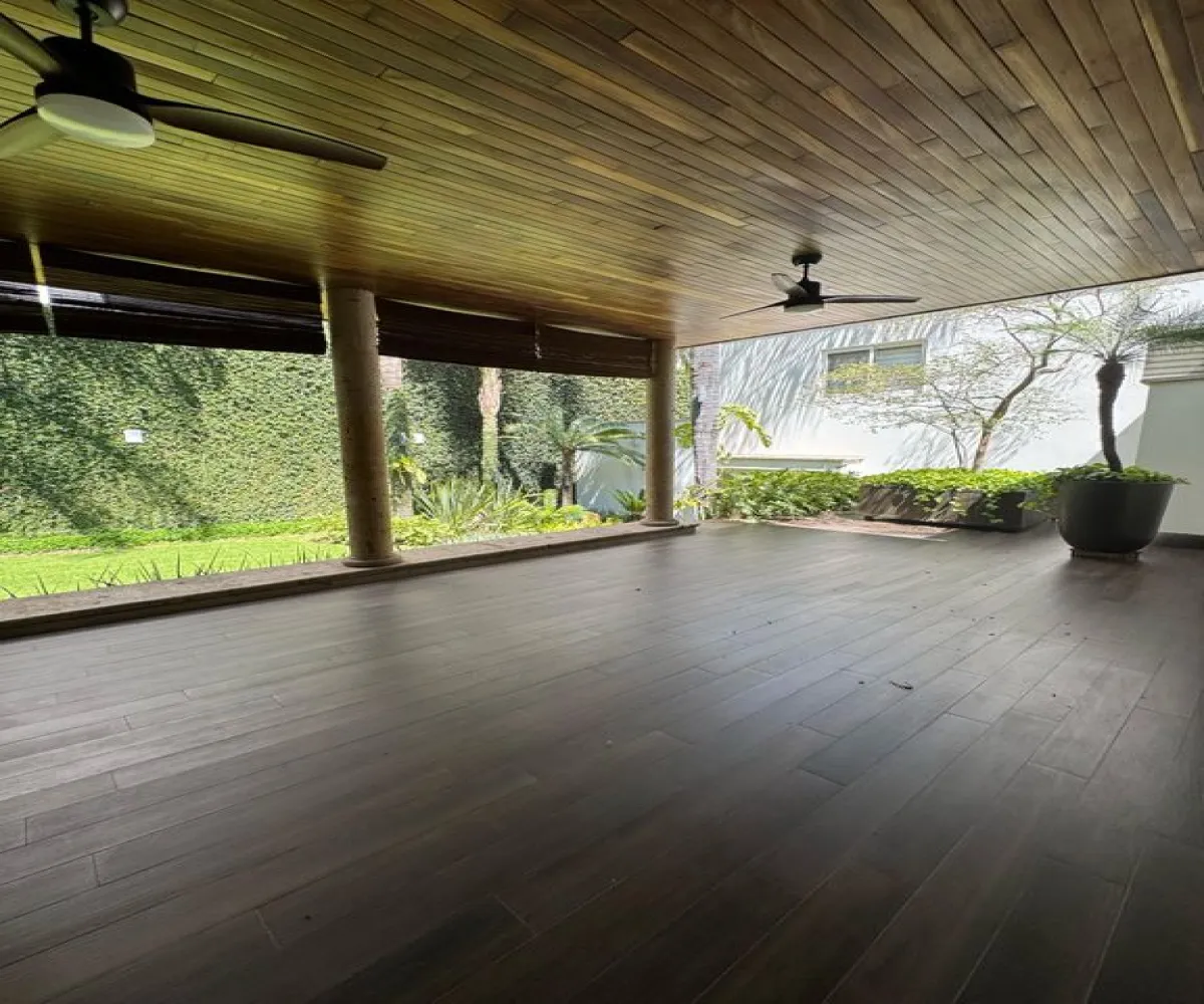 Casa En Venta,Colomos Providencia,Calle Hipódromo 2045, Guadalajara, Jalisco 44660, 4 Habitaciones,5 Baños,Calle Hipódromo,2,pzVzKpO