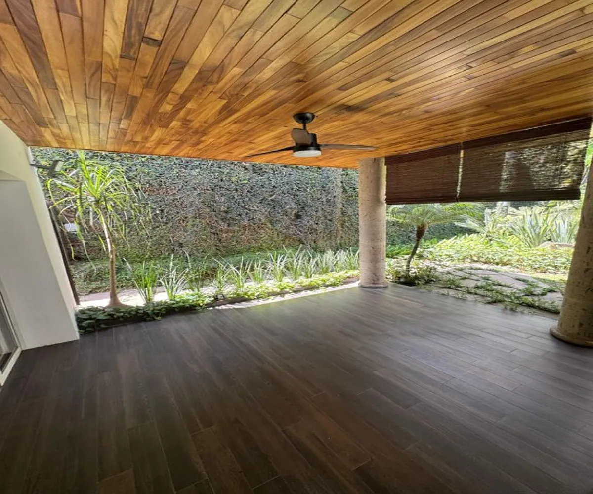 Casa En Venta,Colomos Providencia,Calle Hipódromo 2045, Guadalajara, Jalisco 44660, 4 Habitaciones,5 Baños,Calle Hipódromo,2,pzVzKpO