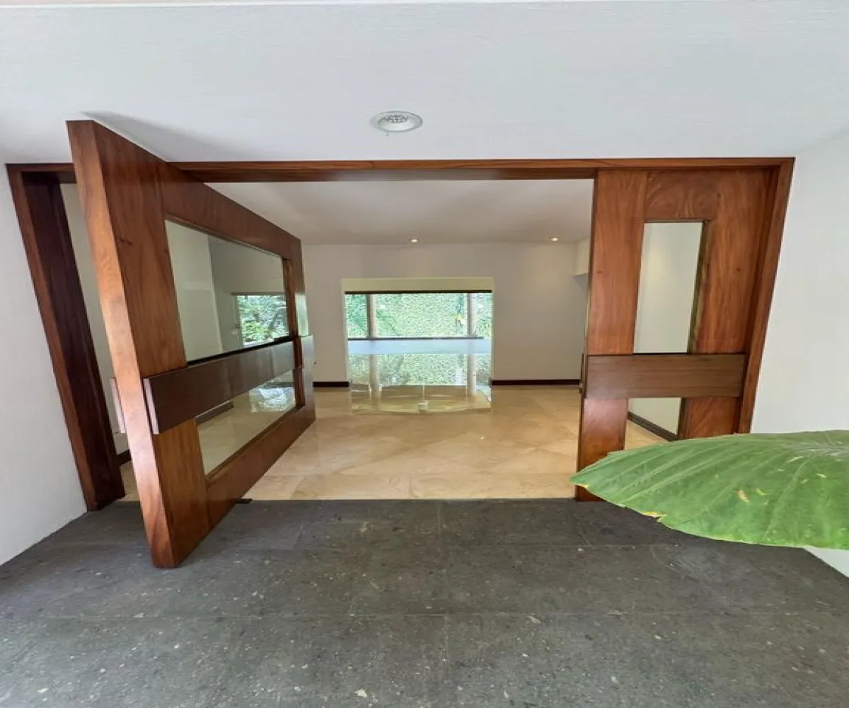 Casa En Venta,Colomos Providencia,Calle Hipódromo 2045, Guadalajara, Jalisco 44660, 4 Habitaciones,5 Baños,Calle Hipódromo,2,pzVzKpO