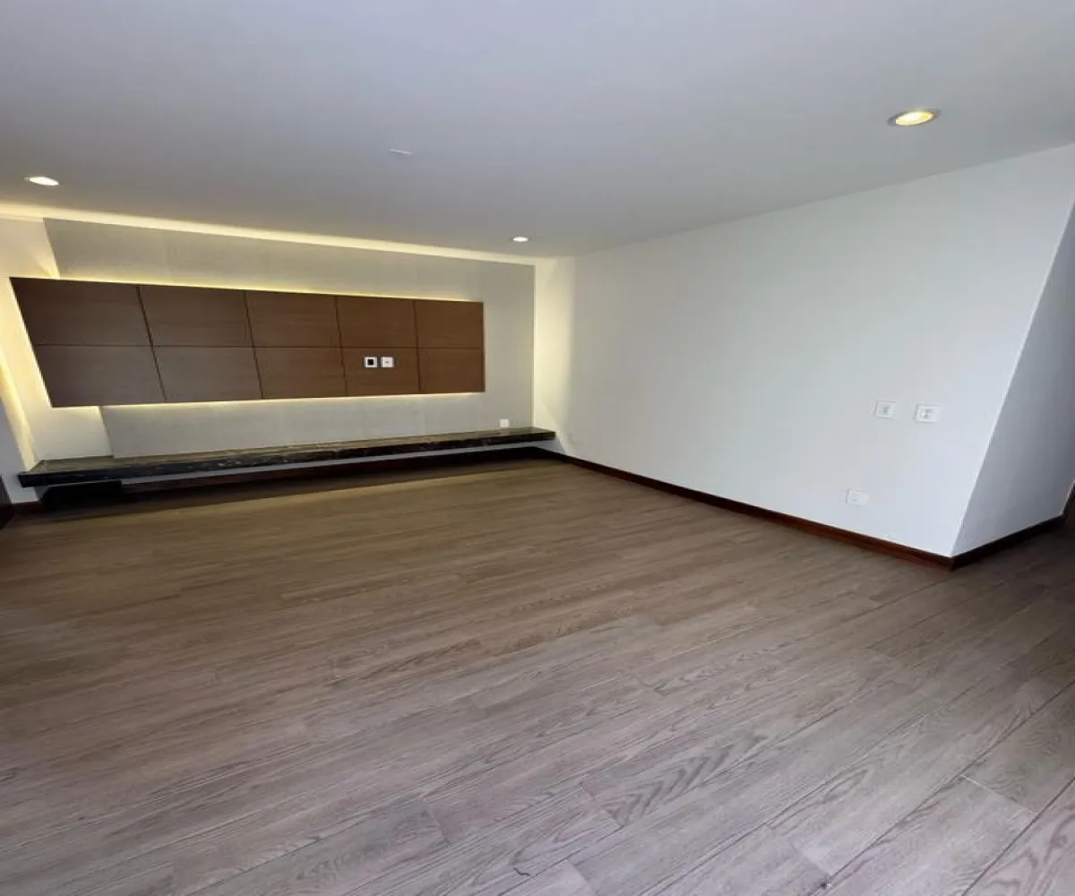 Casa En Venta,Colomos Providencia,Calle Hipódromo 2045, Guadalajara, Jalisco 44660, 4 Habitaciones,5 Baños,Calle Hipódromo,2,pzVzKpO