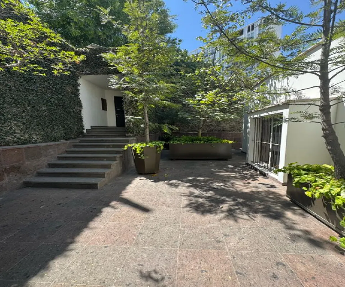 Casa En Venta,Colomos Providencia,Calle Hipódromo 2045, Guadalajara, Jalisco 44660, 4 Habitaciones,5 Baños,Calle Hipódromo,2,pzVzKpO