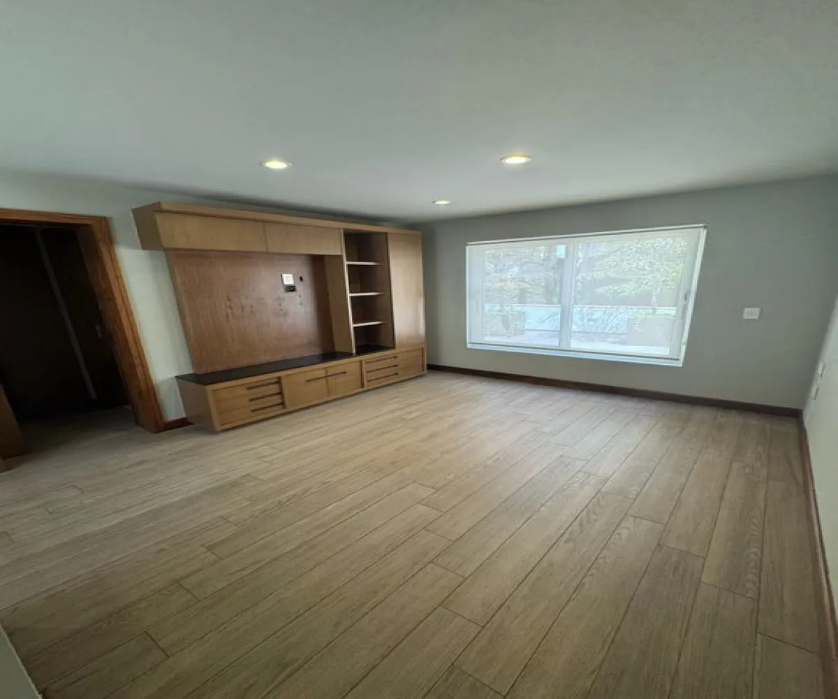 Casa En Venta,Colomos Providencia,Calle Hipódromo 2045, Guadalajara, Jalisco 44660, 4 Habitaciones,5 Baños,Calle Hipódromo,2,pzVzKpO