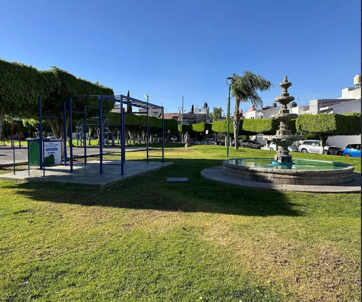 Casa En Venta,Chapalita las Fuentes,Fuente 2 Copas 5150 1126, Zapopan, Jalisco 45030, 4 Habitaciones,3 Baños,Fuente 2 Copas,1,ps5UkFy