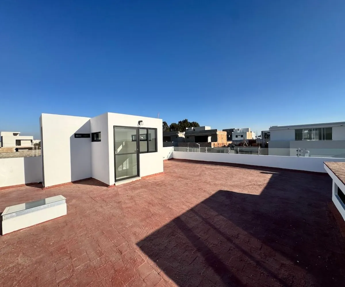 Casa En Venta,La Periquera,Boulevard Valle Imperial 145 63, Zapopan, Jalisco 45134, 4 Habitaciones,5 Baños,Boulevard Valle Imperial,1,pwj1G08