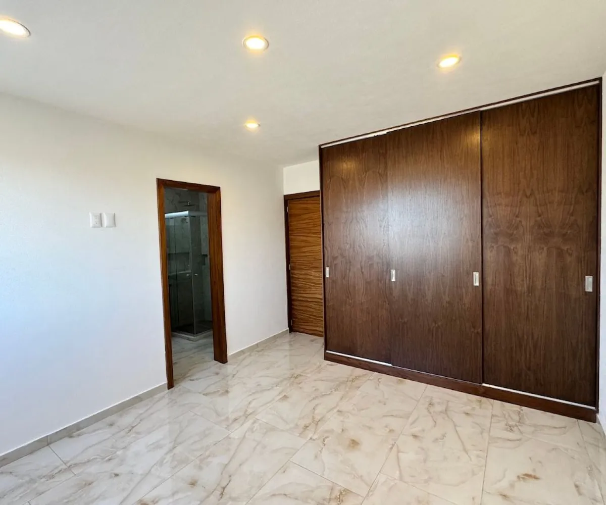 Casa En Venta,La Periquera,Boulevard Valle Imperial 145 63, Zapopan, Jalisco 45134, 4 Habitaciones,5 Baños,Boulevard Valle Imperial,1,pwj1G08