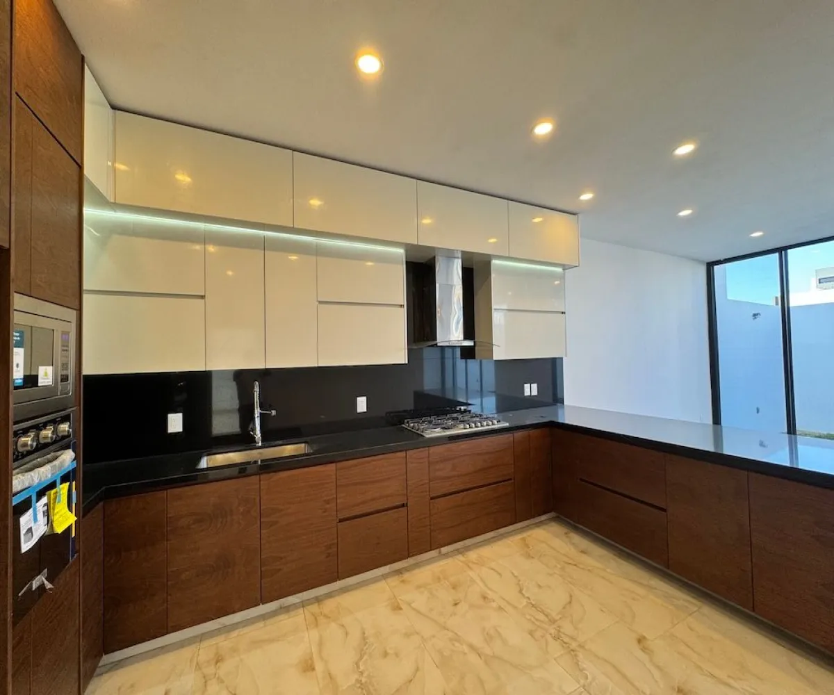 Casa En Venta,La Periquera,Boulevard Valle Imperial 145 63, Zapopan, Jalisco 45134, 4 Habitaciones,5 Baños,Boulevard Valle Imperial,1,pwj1G08