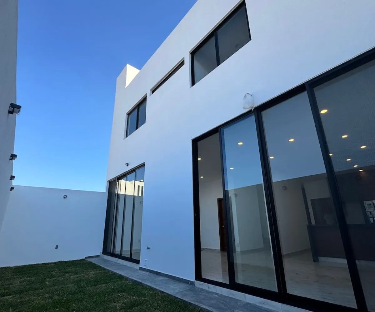 Casa En Venta,La Periquera,Boulevard Valle Imperial 145 63, Zapopan, Jalisco 45134, 4 Habitaciones,5 Baños,Boulevard Valle Imperial,1,pwj1G08