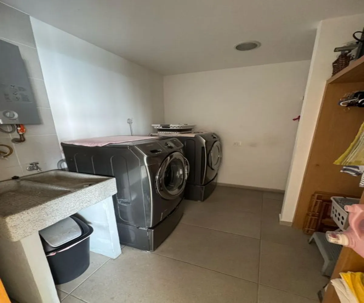 Departamento En Venta,Valle Real,Paseo Valle Real S/N, Zapopan, Jalisco 45019, 3 Habitaciones,2 Baños,Paseo Valle Real,1,pPUBSoi