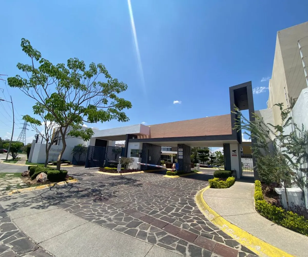 Casa En Venta,Real de Valdepeñas,Avenida Bosque Valdepeñas 450 57, Zapopan, Jalisco 45130, 3 Habitaciones,2 Baños,Avenida Bosque Valdepeñas,1,pjdNQPv