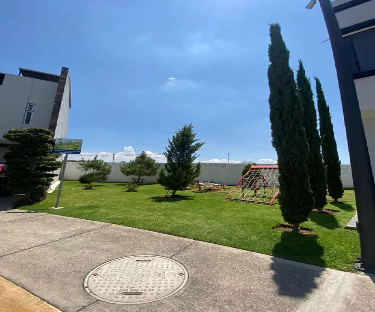 Casa En Venta,Real de Valdepeñas,Avenida Bosque Valdepeñas 450 57, Zapopan, Jalisco 45130, 3 Habitaciones,2 Baños,Avenida Bosque Valdepeñas,1,pjdNQPv