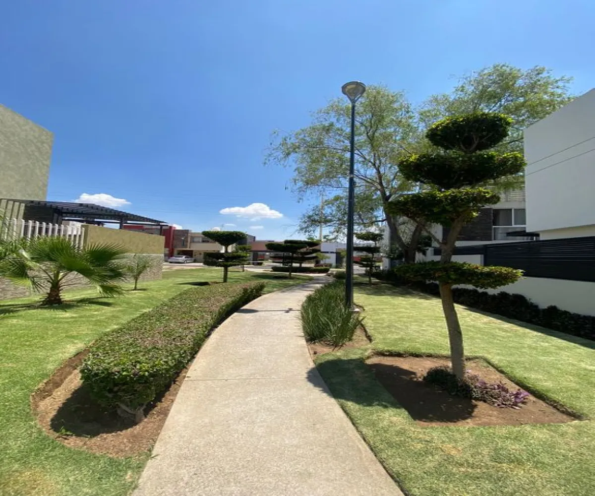 Casa En Venta,Real de Valdepeñas,Avenida Bosque Valdepeñas 450 57, Zapopan, Jalisco 45130, 3 Habitaciones,2 Baños,Avenida Bosque Valdepeñas,1,pjdNQPv