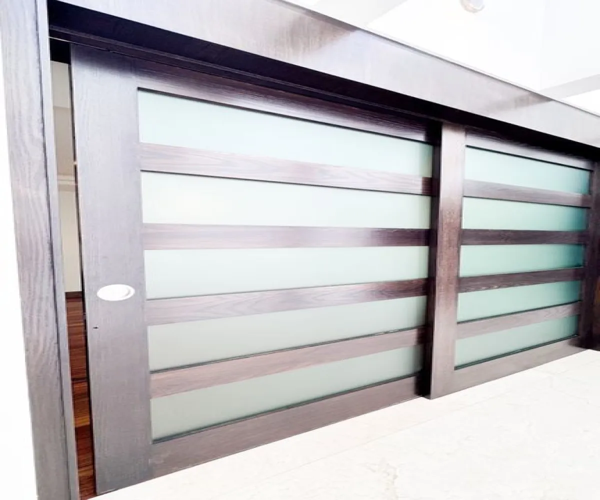 Casa En Venta,Puerta Plata,Avenida Universidad 600, Zapopan, Jalisco 45110, 4 Habitaciones,5 Baños,Avenida Universidad,1,psrT0d3