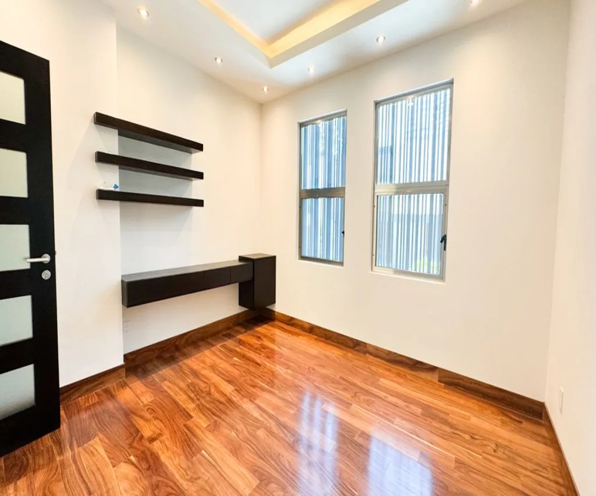 Casa En Venta,Puerta Plata,Avenida Universidad 600, Zapopan, Jalisco 45110, 4 Habitaciones,5 Baños,Avenida Universidad,1,psrT0d3