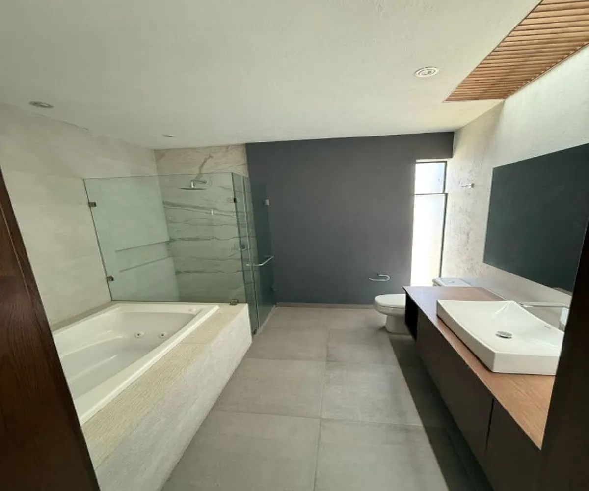 Casa En Venta,jardines del valle ,Jardines de Vannes 72 3b, Zapopan, Jalisco 45134, 3 Habitaciones,3 Baños,Jardines de Vannes,3,pg7AyWS