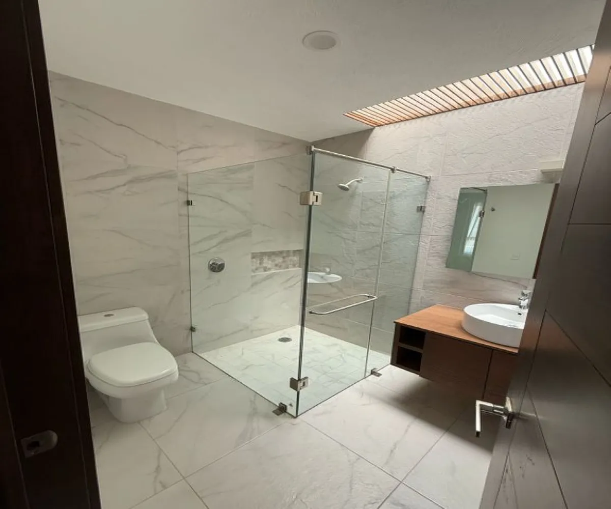 Casa En Venta,jardines del valle ,Jardines de Vannes 72 3b, Zapopan, Jalisco 45134, 3 Habitaciones,3 Baños,Jardines de Vannes,3,pg7AyWS