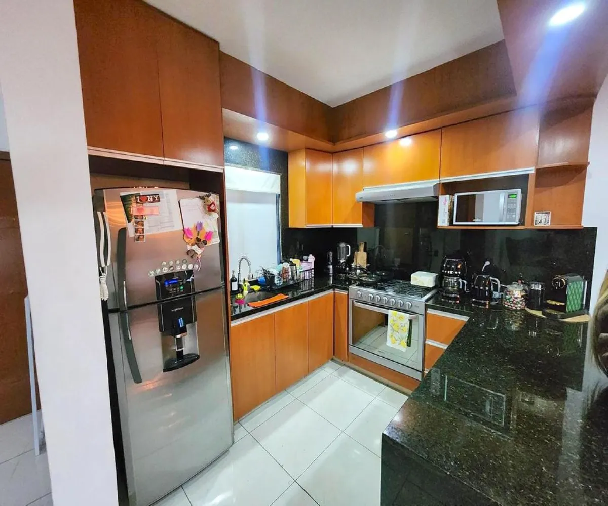 Casa En Venta,Santa Ana Tepetitlan,Calle Aquiles Serdán 2435, Zapopan, Jalisco 45230, 3 Habitaciones,2 Baños,Calle Aquiles Serdán,2,pBKoS8E