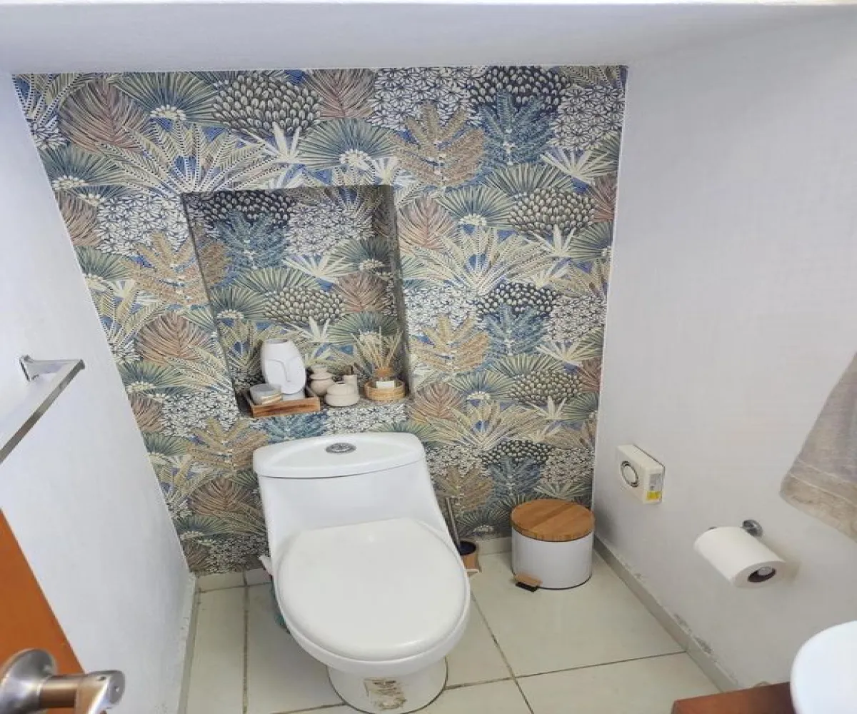 Casa En Venta,Santa Ana Tepetitlan,Calle Aquiles Serdán 2435, Zapopan, Jalisco 45230, 3 Habitaciones,2 Baños,Calle Aquiles Serdán,2,pBKoS8E