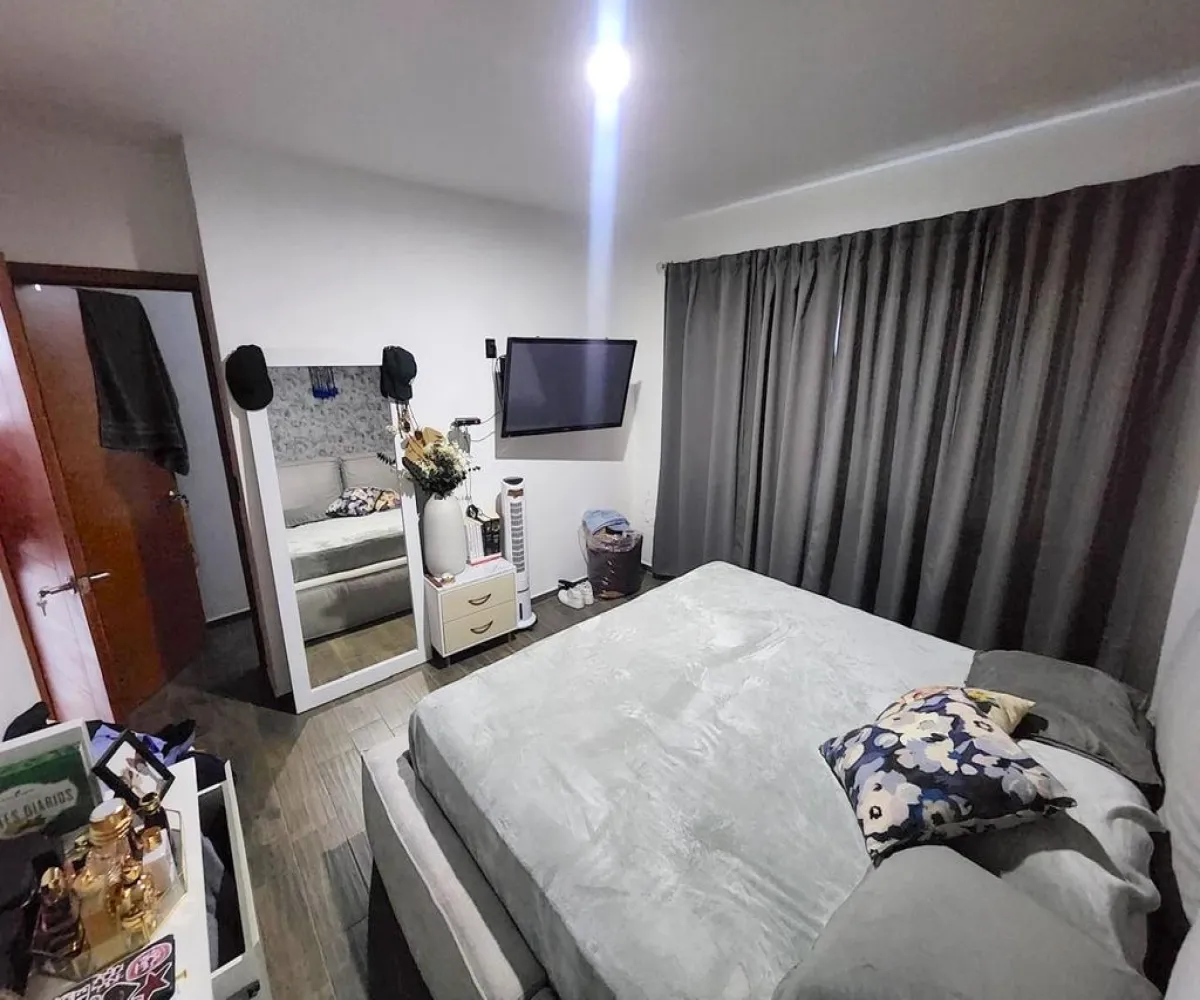 Casa En Venta,Santa Ana Tepetitlan,Calle Aquiles Serdán 2435, Zapopan, Jalisco 45230, 3 Habitaciones,2 Baños,Calle Aquiles Serdán,2,pBKoS8E