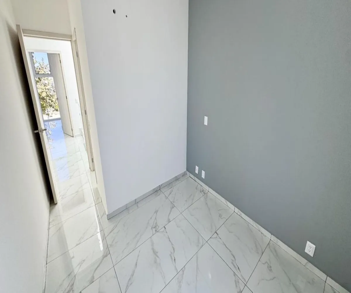 Casa En Venta,Avenida Madeiras 294, Zapopan, Jalisco 45134, 3 Habitaciones,4 Baños,Avenida Madeiras,3,pvwGuLM
