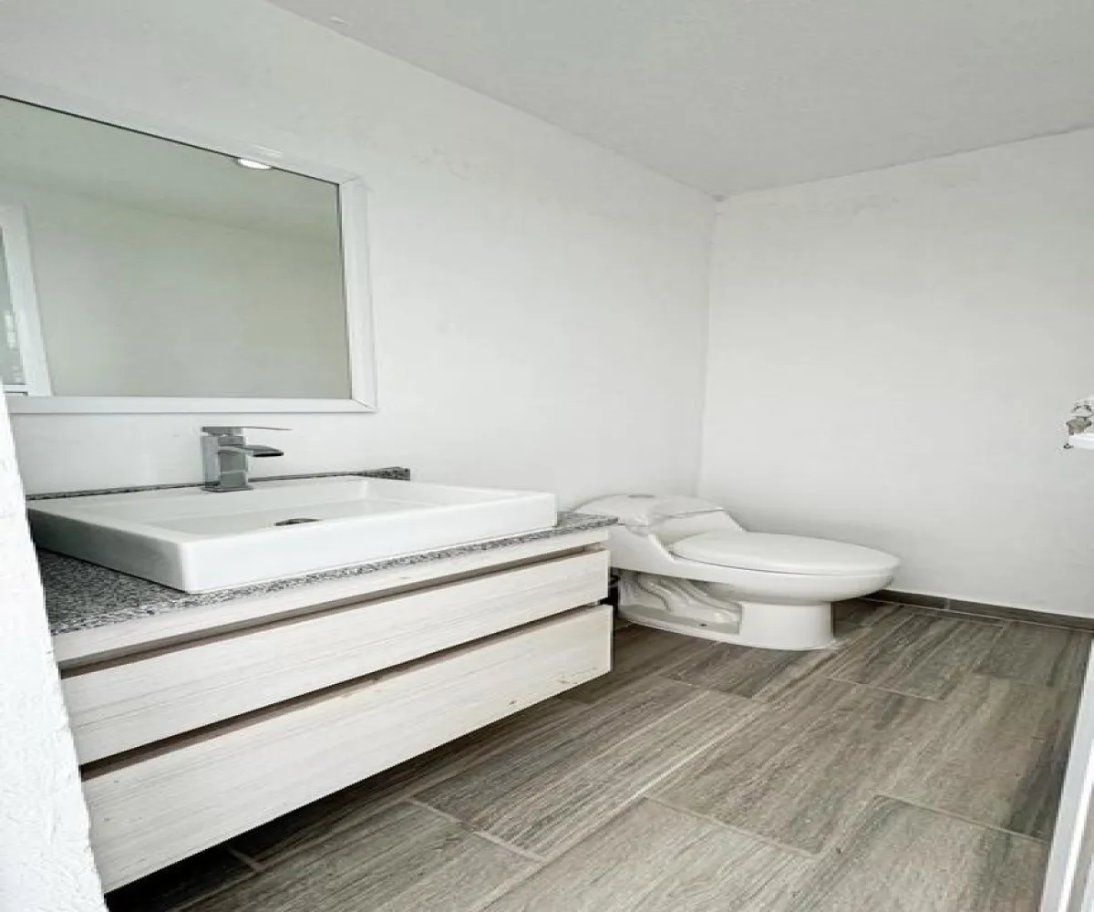 Casa En Venta,Avenida Madeiras 294, Zapopan, Jalisco 45134, 3 Habitaciones,4 Baños,Avenida Madeiras,3,pvwGuLM