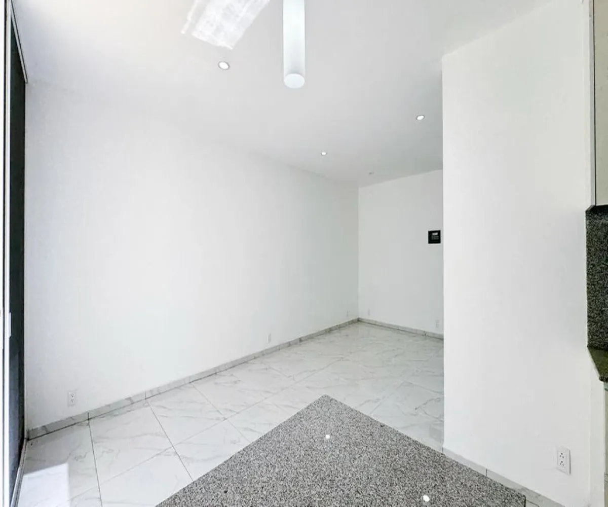 Casa En Venta,Avenida Madeiras 294, Zapopan, Jalisco 45134, 3 Habitaciones,4 Baños,Avenida Madeiras,3,pvwGuLM