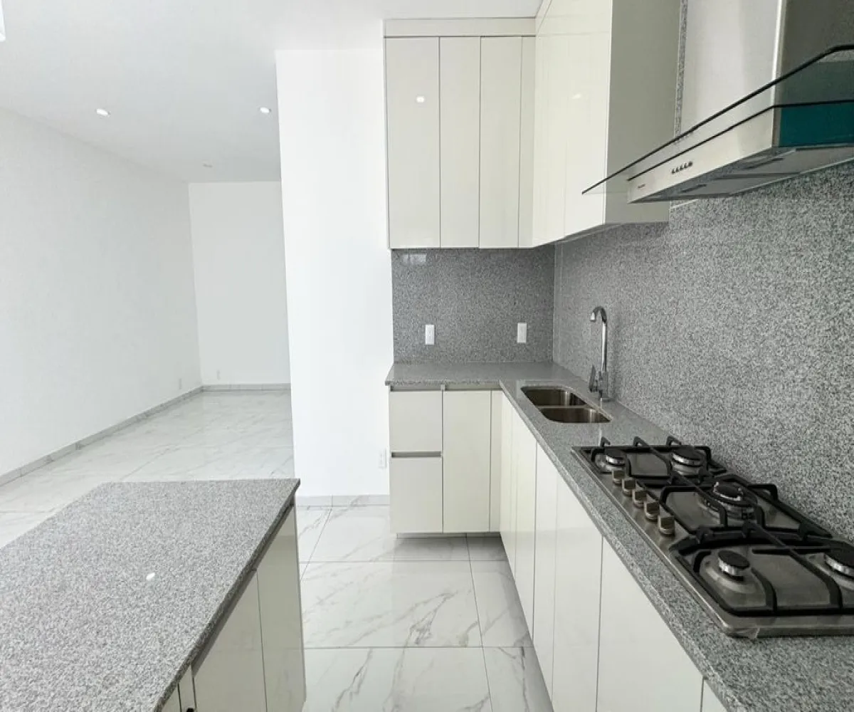 Casa En Venta,Avenida Madeiras 294, Zapopan, Jalisco 45134, 3 Habitaciones,4 Baños,Avenida Madeiras,3,pvwGuLM