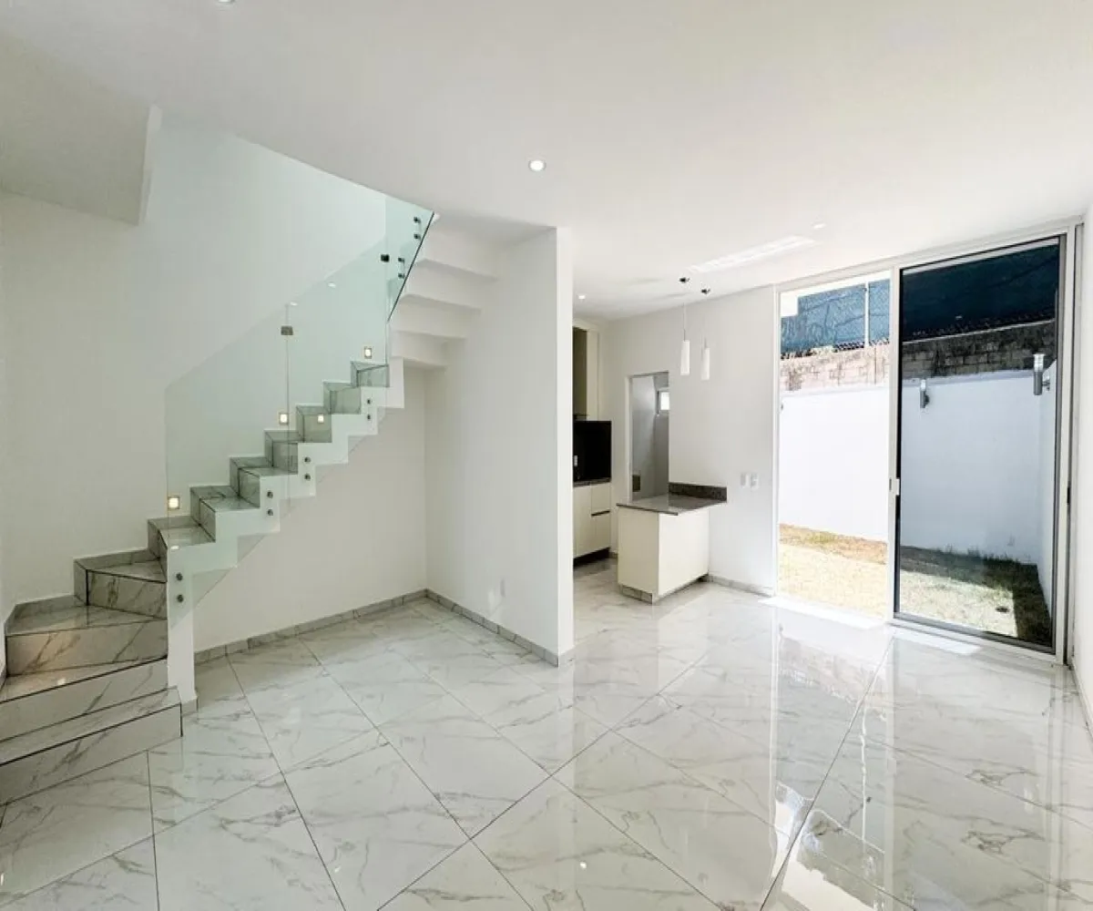 Casa En Venta,Avenida Madeiras 294, Zapopan, Jalisco 45134, 3 Habitaciones,4 Baños,Avenida Madeiras,3,pvwGuLM