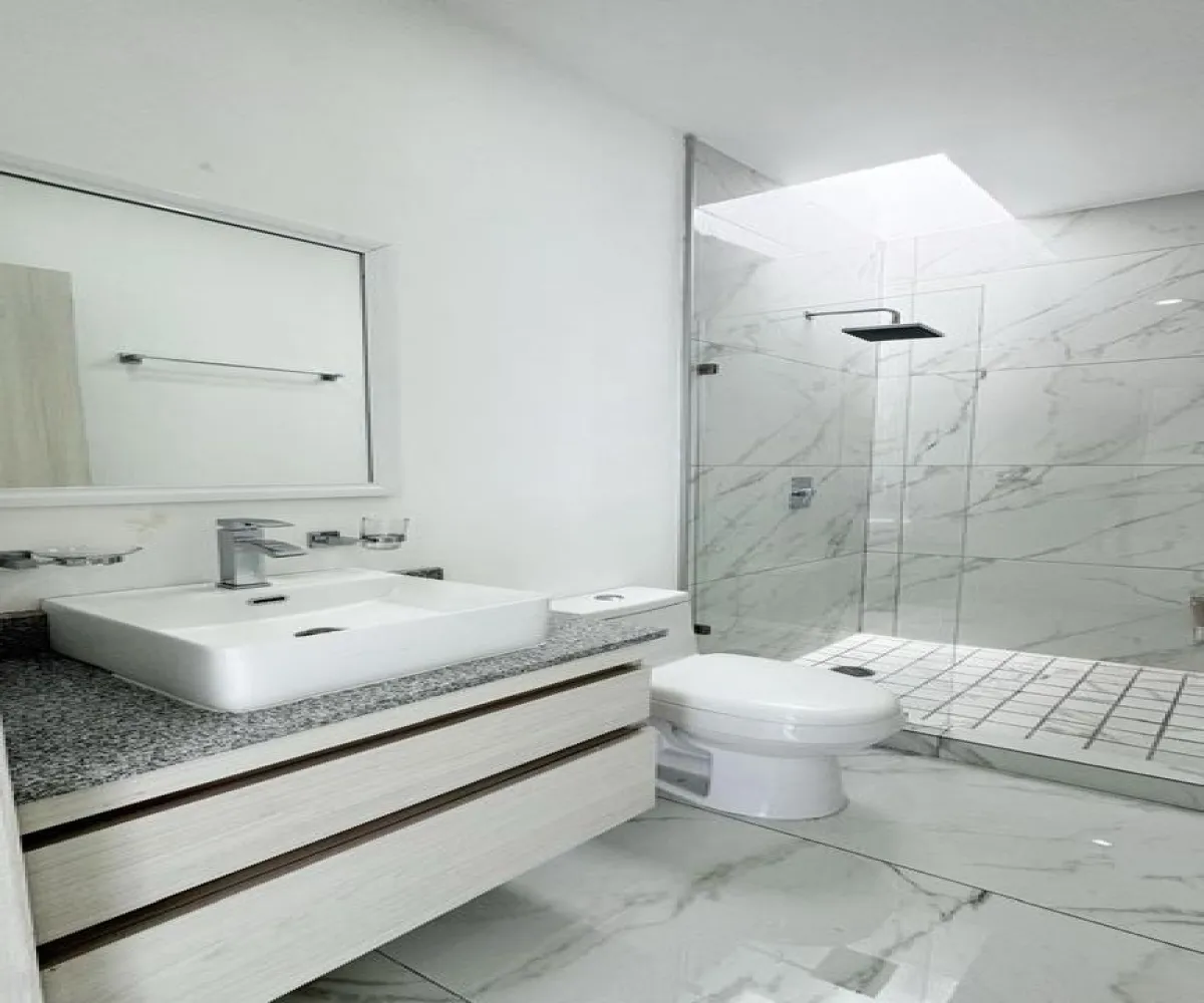 Casa En Venta,Avenida Madeiras 294, Zapopan, Jalisco 45134, 3 Habitaciones,4 Baños,Avenida Madeiras,3,pvwGuLM