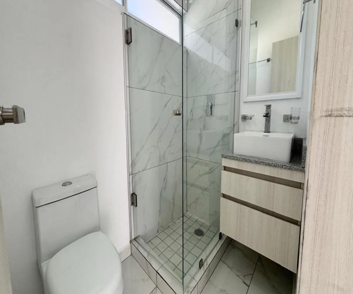 Casa En Venta,Avenida Madeiras 294, Zapopan, Jalisco 45134, 3 Habitaciones,4 Baños,Avenida Madeiras,3,pvwGuLM