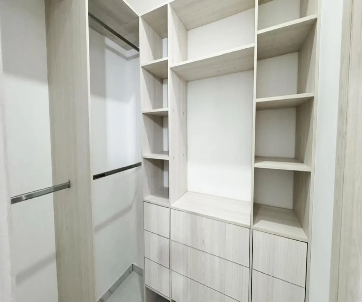 Casa En Venta,Avenida Madeiras 294, Zapopan, Jalisco 45134, 3 Habitaciones,4 Baños,Avenida Madeiras,3,pvwGuLM