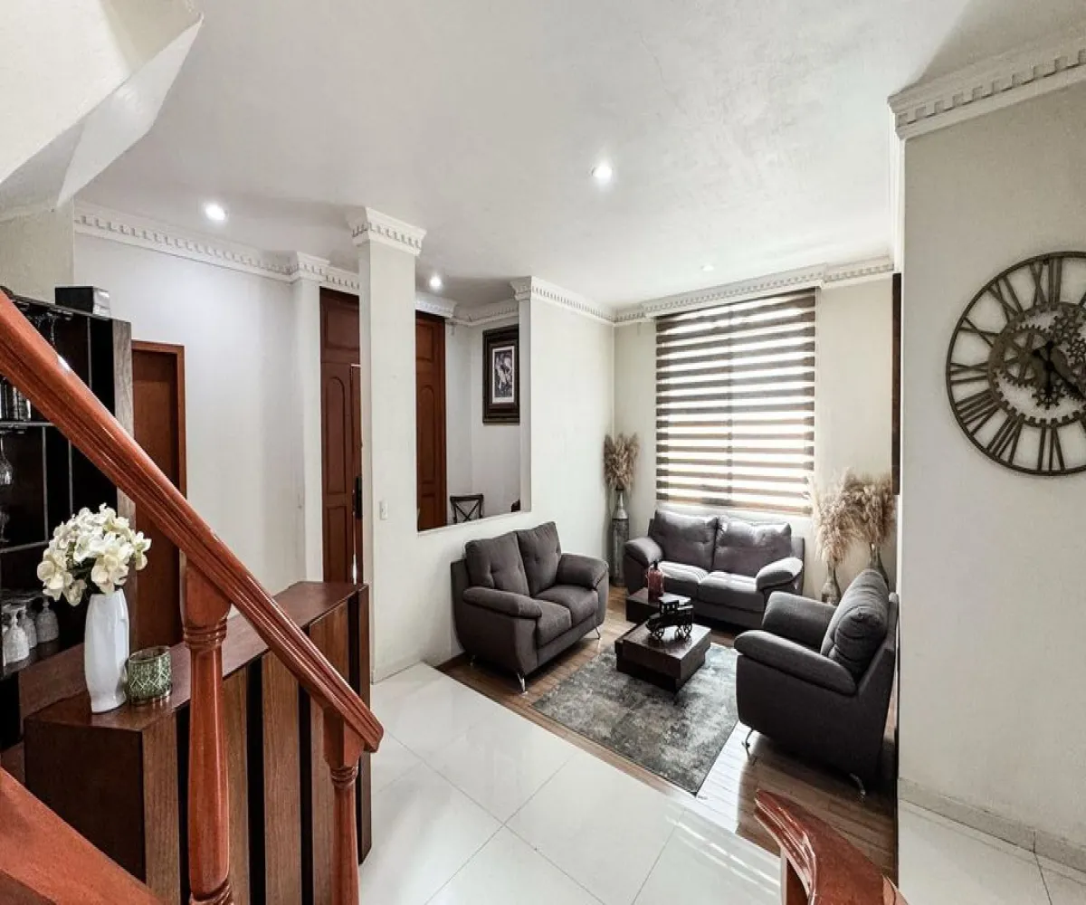 Casa En Venta,Fraccionamiento La Rioja,Avenida Adolfo López Mateos Sur 5555, Tlajomulco de Zúñiga, Jalisco 45645, 3 Habitaciones,5 Baños,Avenida Adolfo López Mateos Sur,1,pi7aPt3