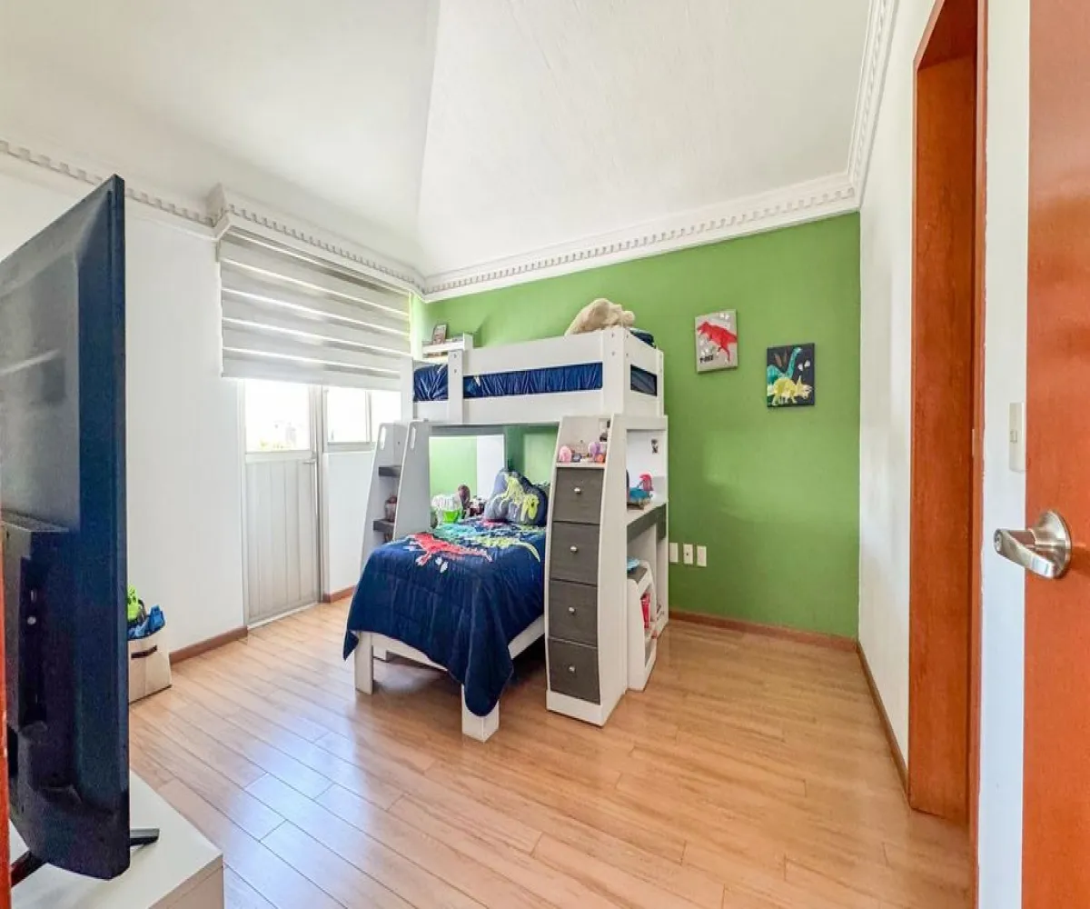 Casa En Venta,Fraccionamiento La Rioja,Avenida Adolfo López Mateos Sur 5555, Tlajomulco de Zúñiga, Jalisco 45645, 3 Habitaciones,5 Baños,Avenida Adolfo López Mateos Sur,1,pi7aPt3