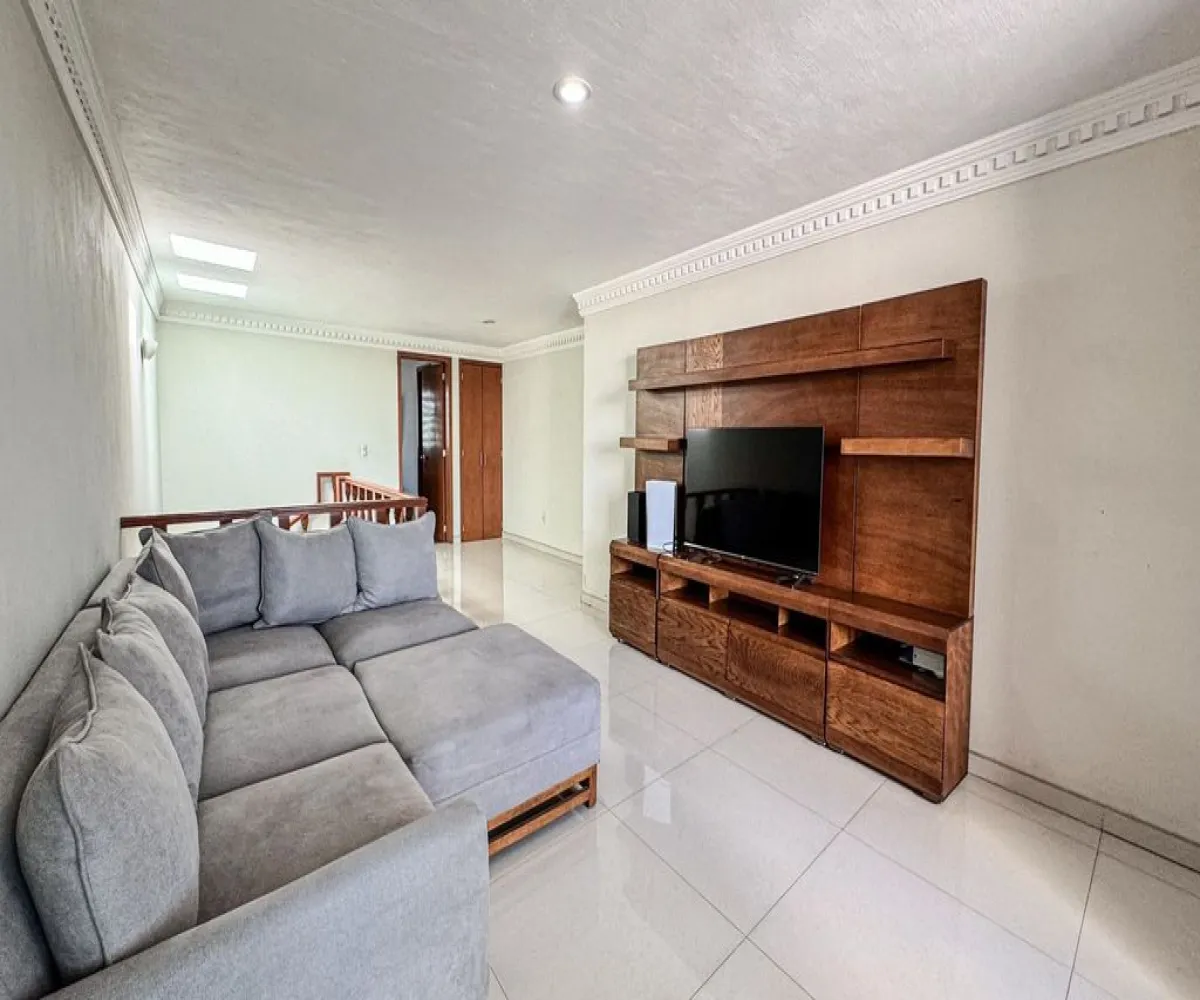 Casa En Venta,Fraccionamiento La Rioja,Avenida Adolfo López Mateos Sur 5555, Tlajomulco de Zúñiga, Jalisco 45645, 3 Habitaciones,5 Baños,Avenida Adolfo López Mateos Sur,1,pi7aPt3