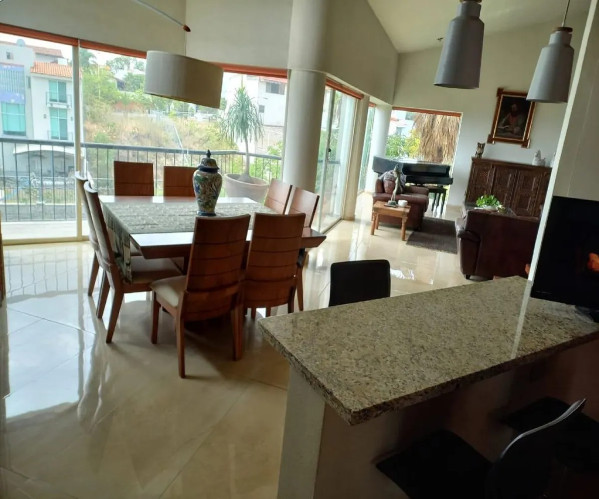 Casa En Venta,Ciudad Bugambilias,Remanso del Zorro Oriente S/N, Zapopan, Jalisco 45237, 4 Habitaciones,2 Baños,Remanso del Zorro Oriente,1,pH464EP