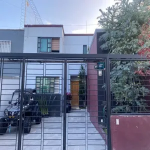 Casa En Venta,Jardines Alcalde,Calle Jorge Villaseñor 489, Guadalajara, Jalisco 44298, 4 Habitaciones,3 Baños,Calle Jorge Villaseñor,1,pJB11pD