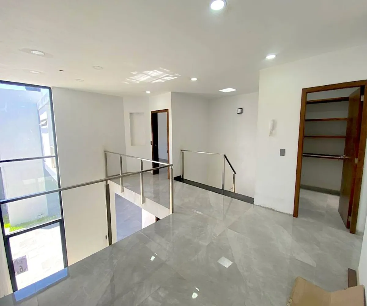 Casa En Venta,Colli Urbano,Calle Volcan Tancitaro 2198 6, Zapopan, Jalisco 45070, 3 Habitaciones,3 Baños,Calle Volcan Tancitaro,2,pgn6QLj