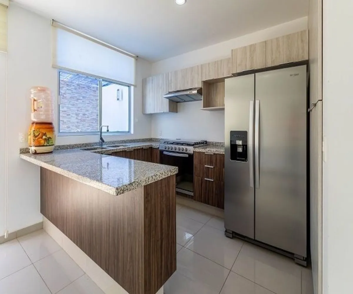 Casa En Venta,Santa Ana Tepetitlán,paseo amalfi 3600 92, Zapopan, Jalisco 45230, 3 Habitaciones,2 Baños,paseo amalfi,1,pnAjAxF