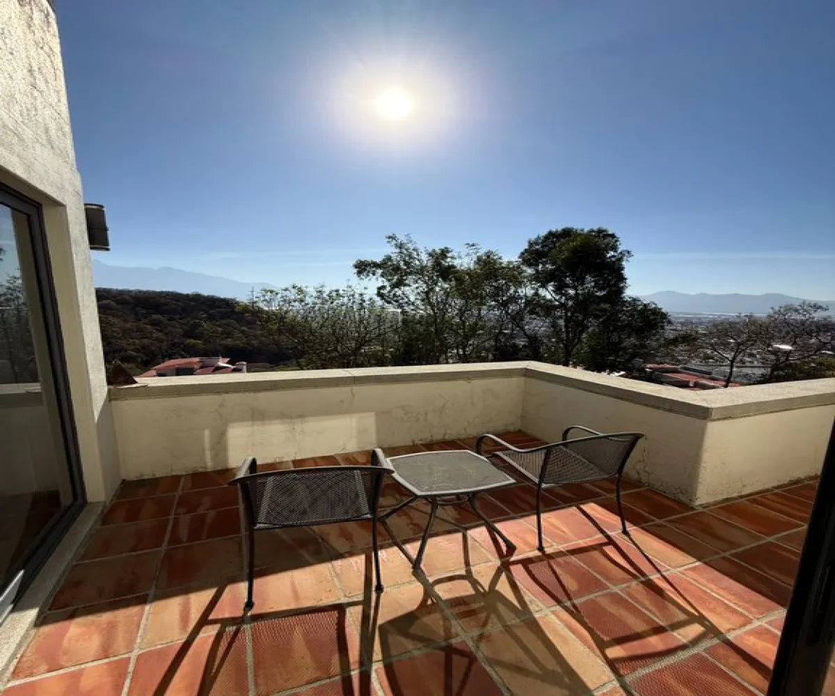 Casa En Venta,Arboledas,Cedros 12, Zapotlán el Grande, Jalisco 49066, 3 Habitaciones,4 Baños,Cedros,1,pGLCpIt