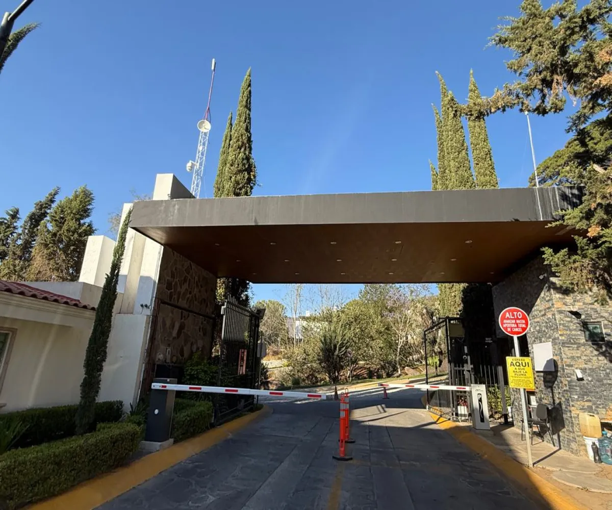 Casa En Venta,Arboledas,Cedros 12, Zapotlán el Grande, Jalisco 49066, 3 Habitaciones,4 Baños,Cedros,1,pGLCpIt