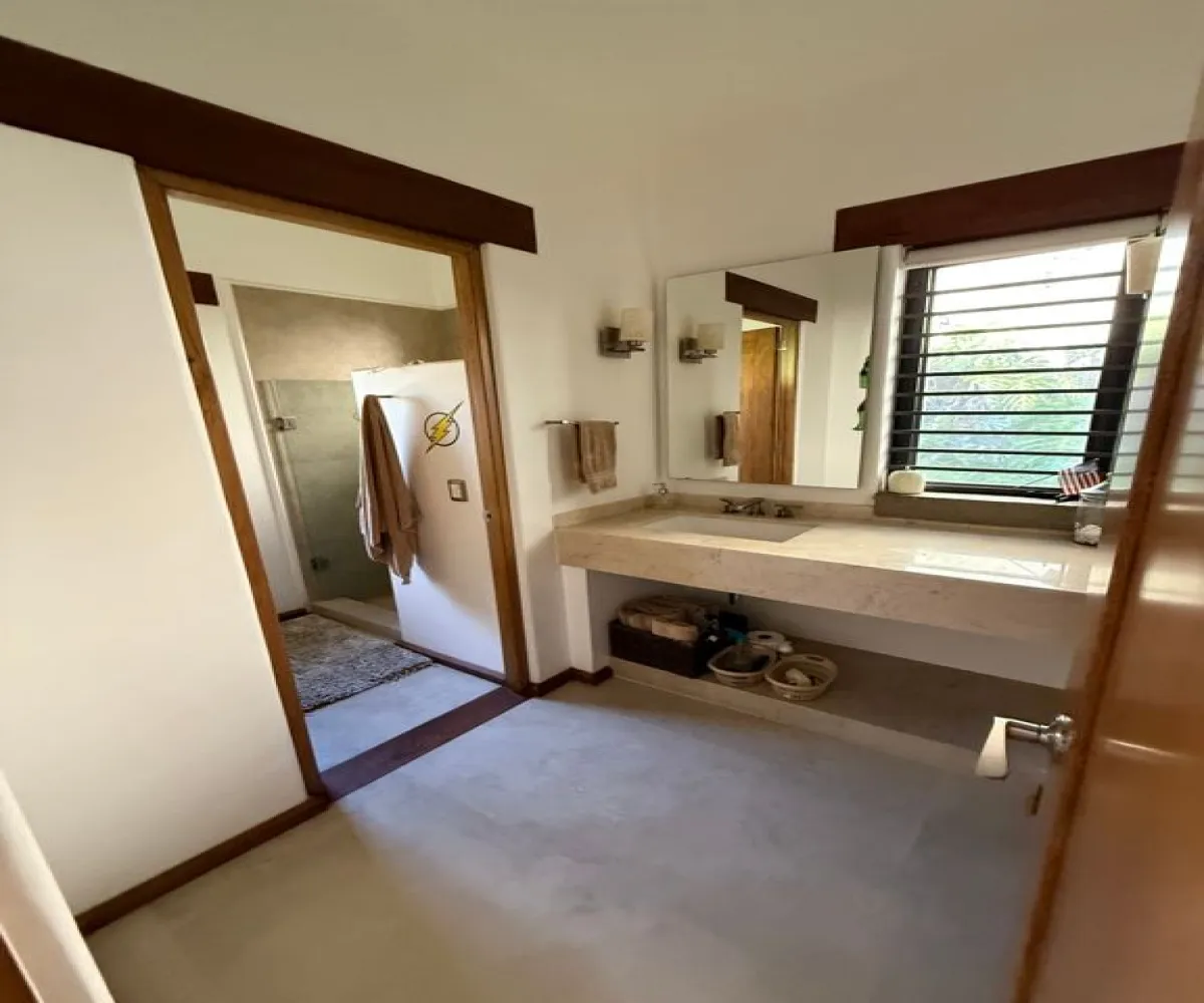 Casa En Venta,Arboledas,Cedros 12, Zapotlán el Grande, Jalisco 49066, 3 Habitaciones,4 Baños,Cedros,1,pGLCpIt