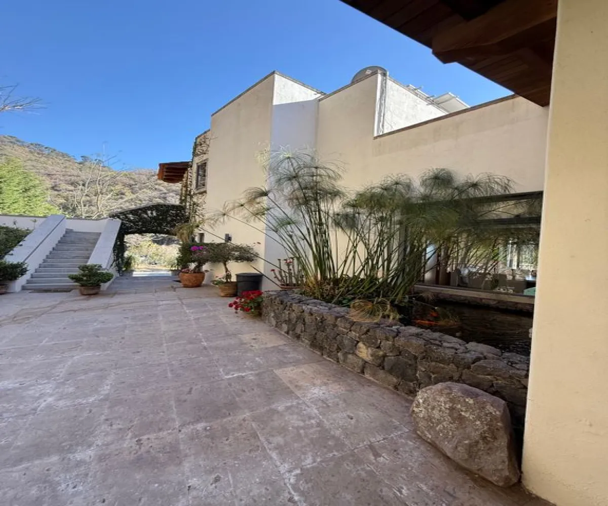 Casa En Venta,Arboledas,Cedros 12, Zapotlán el Grande, Jalisco 49066, 3 Habitaciones,4 Baños,Cedros,1,pGLCpIt