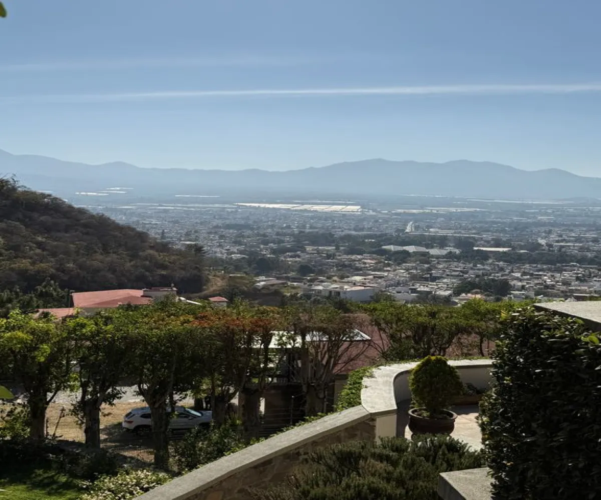 Casa En Venta,Arboledas,Cedros 12, Zapotlán el Grande, Jalisco 49066, 3 Habitaciones,4 Baños,Cedros,1,pGLCpIt